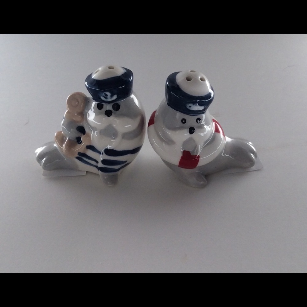 Mini Nautical Walrus Salt & Pepper New Ceramic